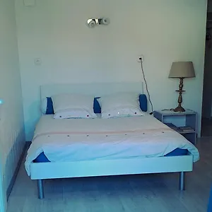 Ecolieu La Pepiniere Bed & Breakfast