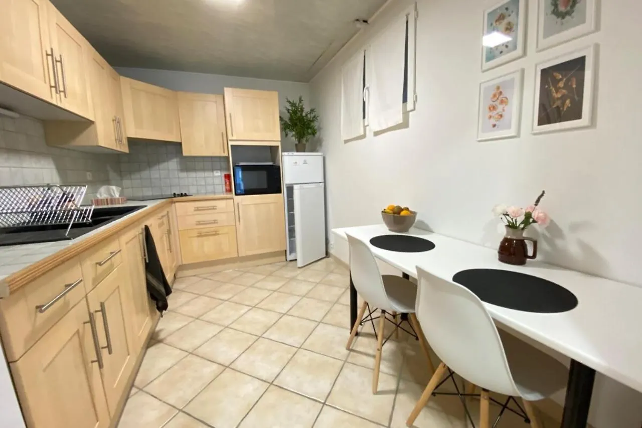 ☆ L'Evasion En Provence ☆ Clim-Wifi-Netflix ☆ Apartment Carnoux-en-Provence 0*,  France